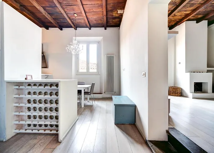 Dimora San Vitale Apartment